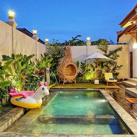 Sarayu Villa Seminyak  Exterior photo