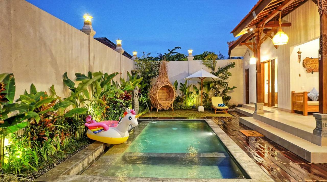 Sarayu Villa Seminyak  Exterior photo